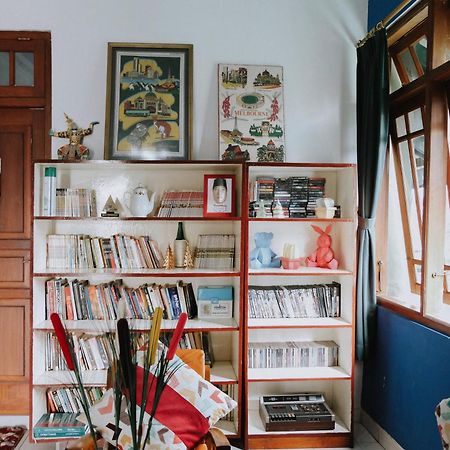 Glory Homestay Джокьякарта Экстерьер фото