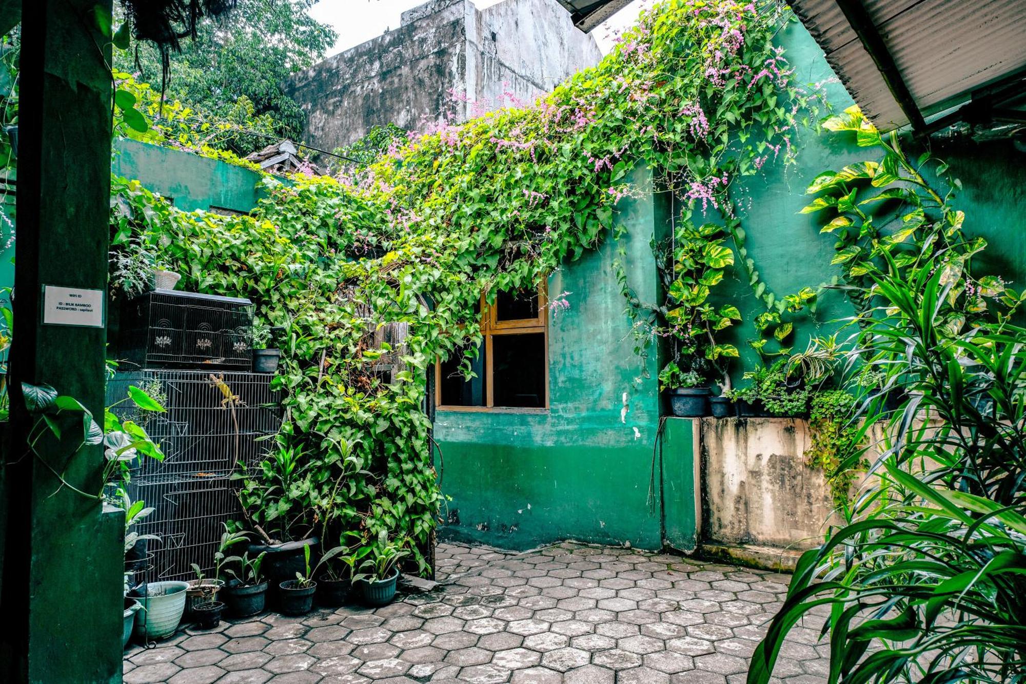 Glory Homestay Джокьякарта Экстерьер фото