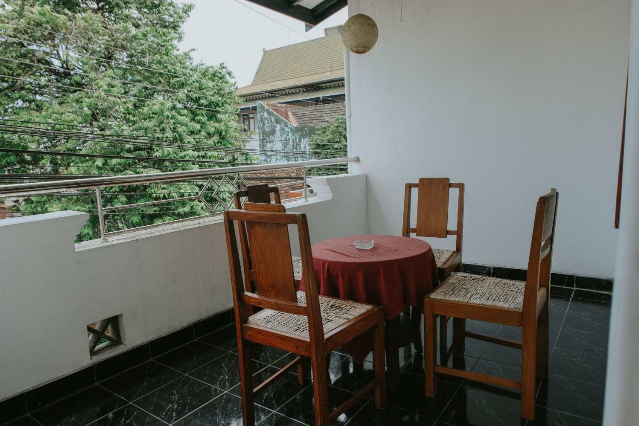 Glory Homestay Джокьякарта Экстерьер фото