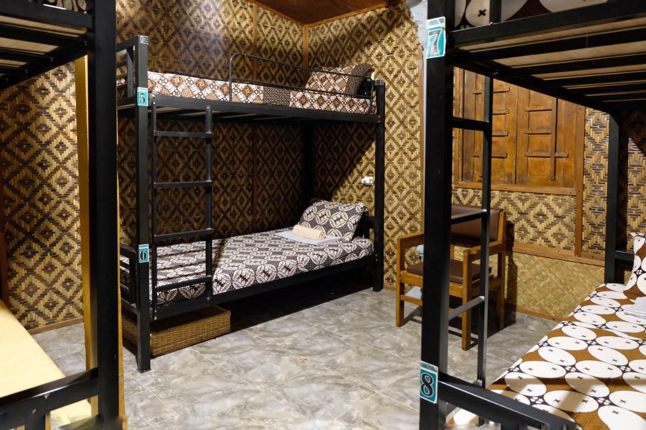 Glory Homestay Джокьякарта Экстерьер фото