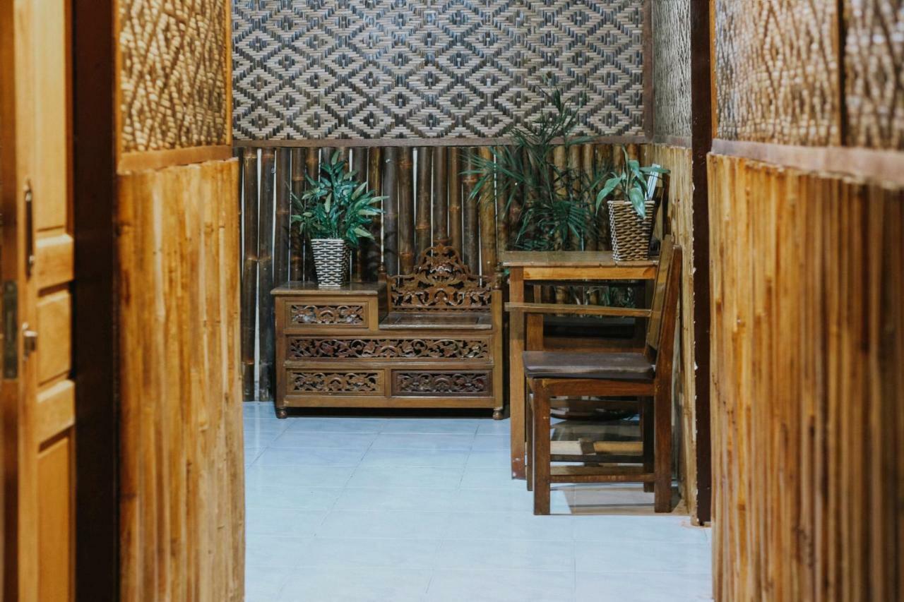 Glory Homestay Джокьякарта Экстерьер фото